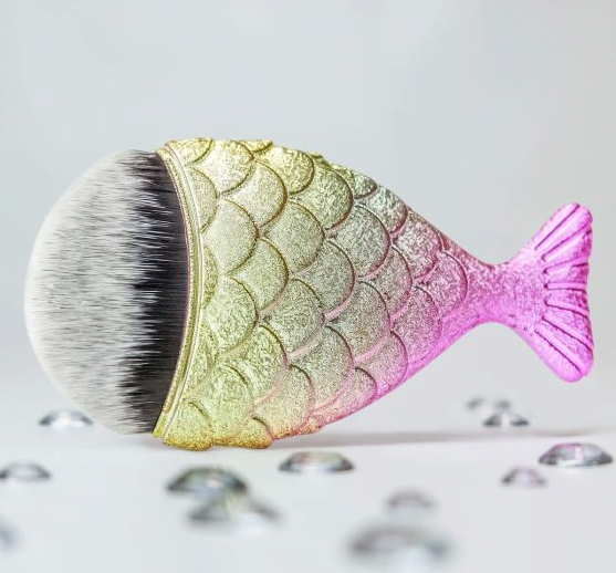 pinceau-finfun-maquillage-queue-sirene queue de sirene multicolore finfun