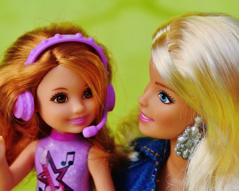 barbie et petite barbie enfant