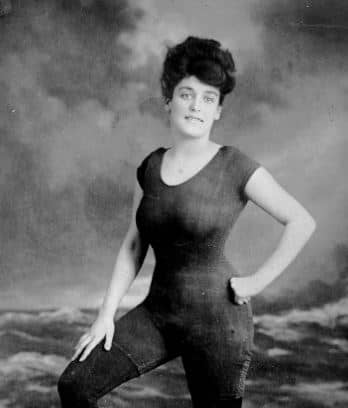 Annah-kellermann-actrice-sirene-mermaid-min